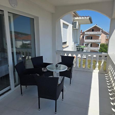 טרוגיר Apartment Anton מראה חיצוני תמונה