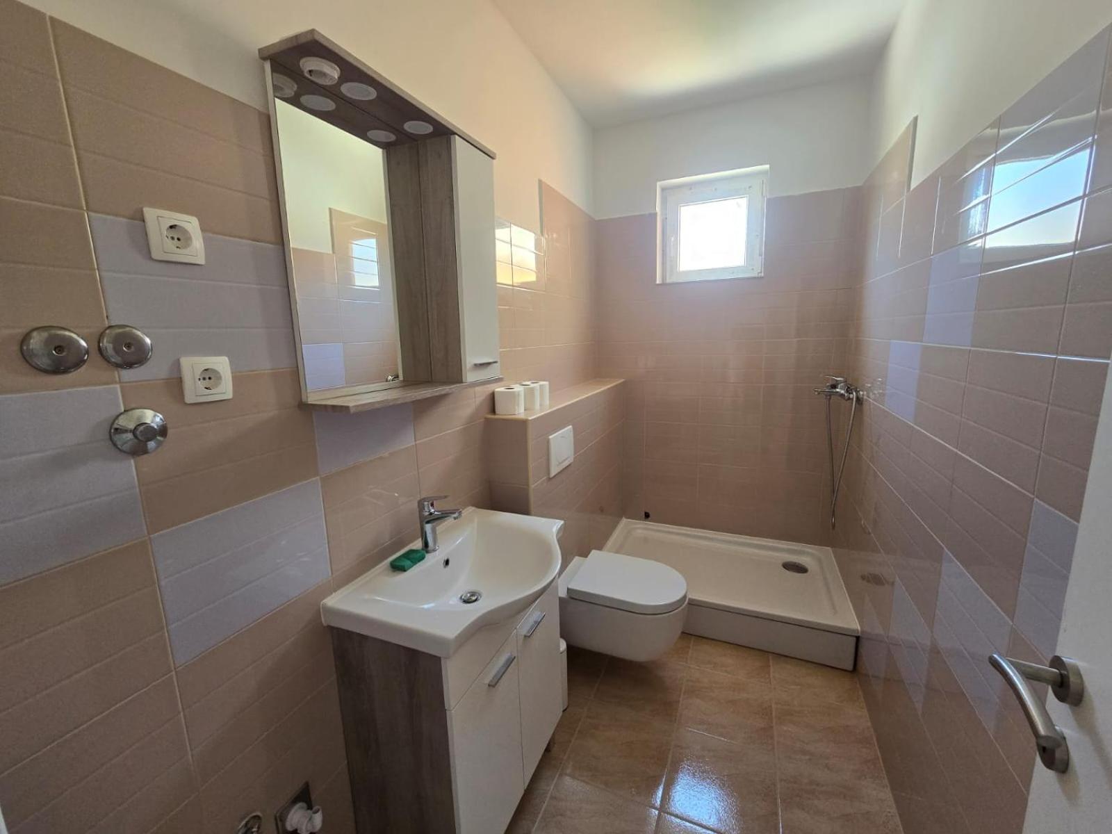 טרוגיר Apartment Anton מראה חיצוני תמונה