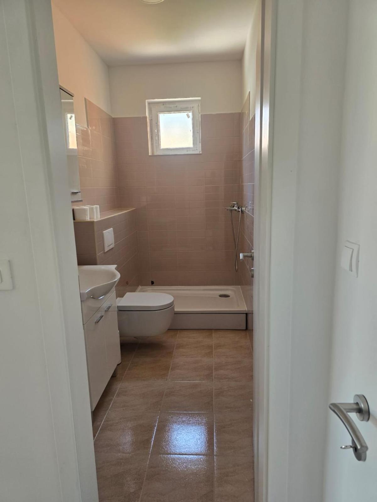 טרוגיר Apartment Anton מראה חיצוני תמונה