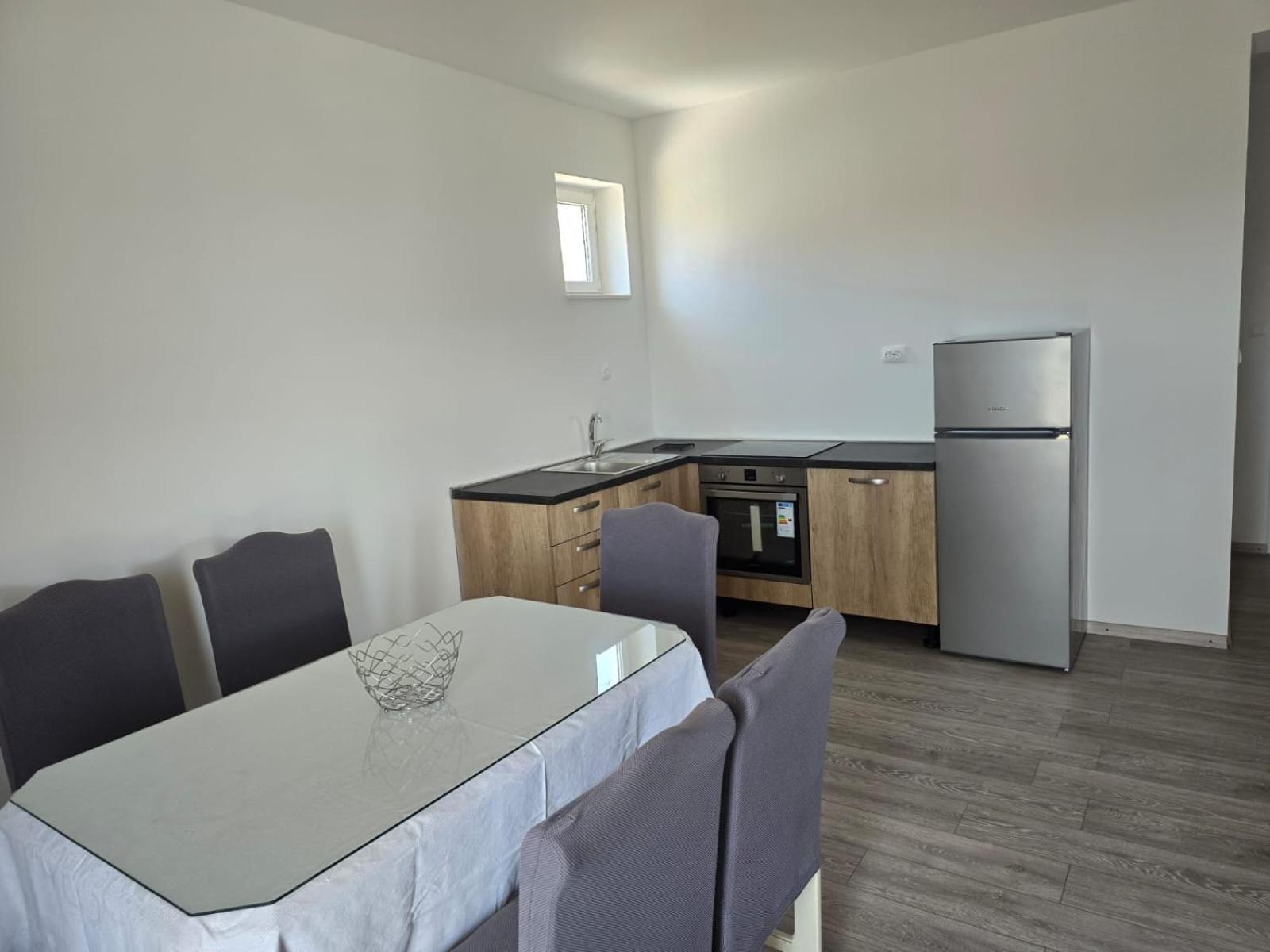 טרוגיר Apartment Anton מראה חיצוני תמונה
