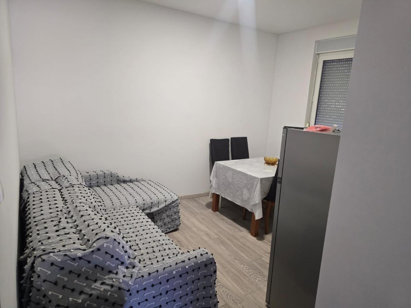 טרוגיר Apartment Anton מראה חיצוני תמונה